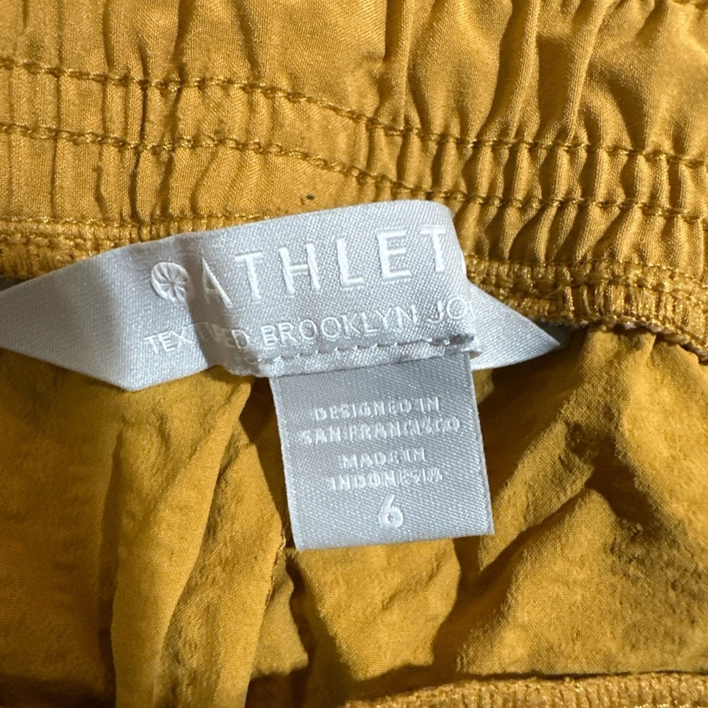 Athleta Textured Brooklyn Jogger Pants Size 6 Womens Tuscan Gold Color Casual - Picture 3 of 9